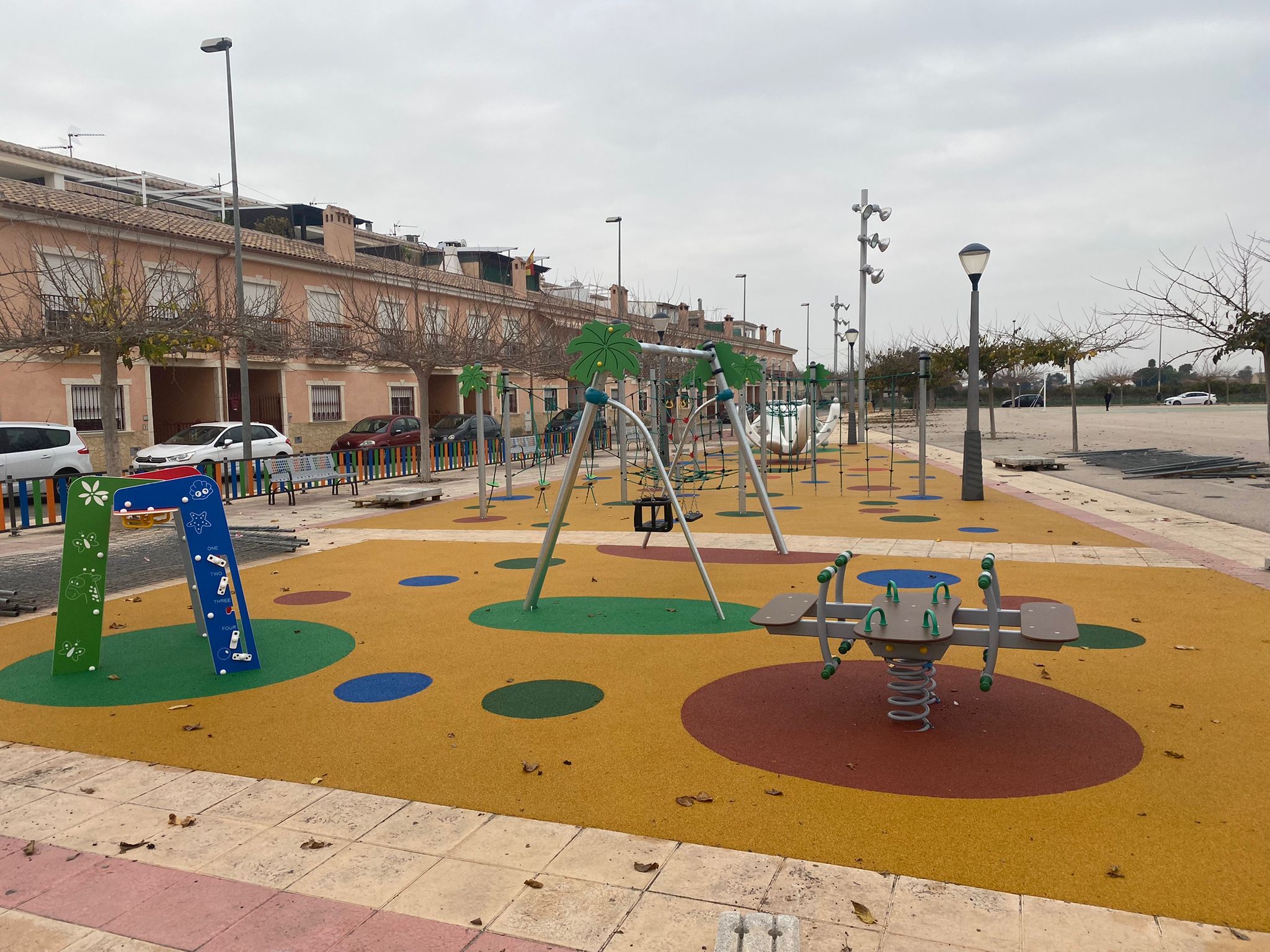 Parque Infantil, Almoradí, Flama Levante. Parque Infantil, Almoradí, Flama Levante.