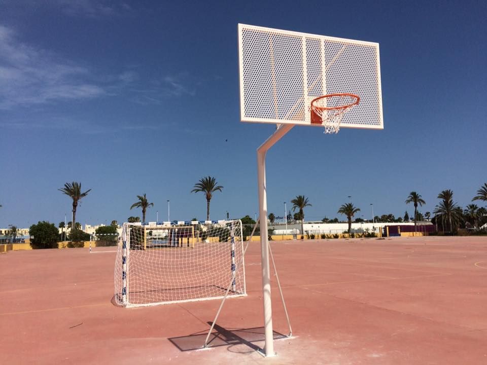 Equipamiento de instalaciones deportivas en Alicante
