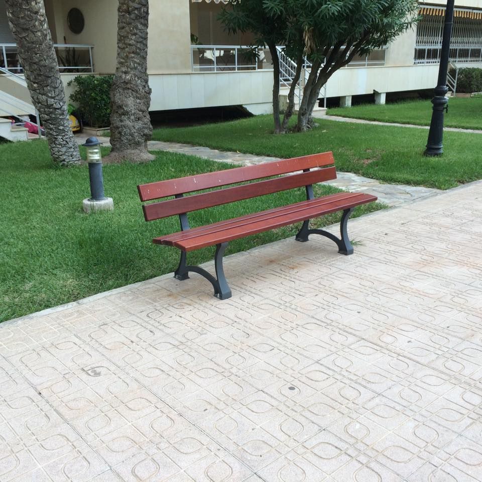 Mobiliario urbano en Alicante