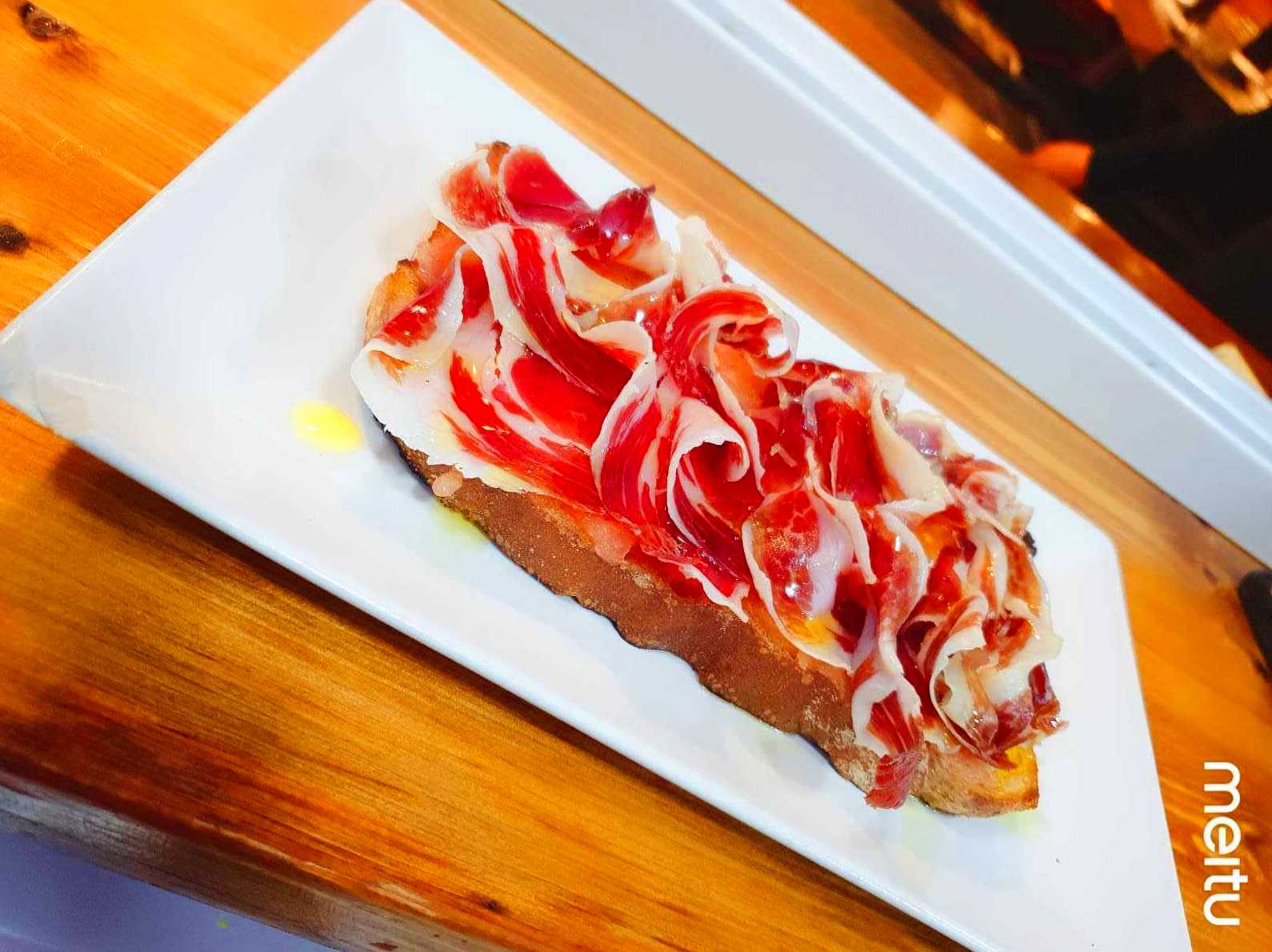 Tostas de la Casa: Carta de Restaurante San Babilés Tostas de la Casa: Carta de Restaurante San Babilés