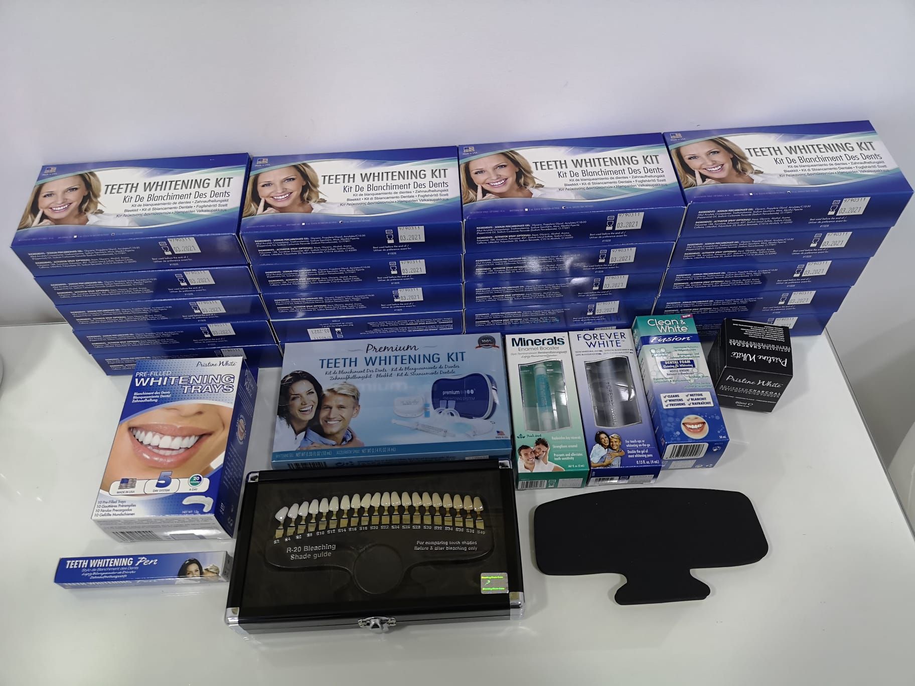 Limpiezas dentales estéticos: Productos de Adictos Tenerife Limpiezas dentales estéticos: Productos de Adictos Tenerife
