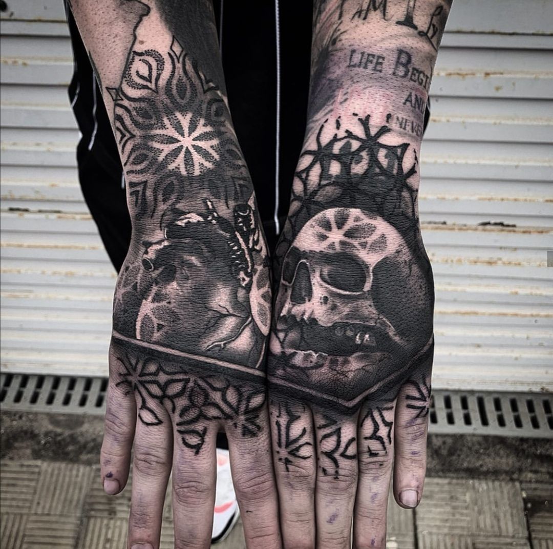 Tatuadores colaboradores - Juanda Martínez Tattoo: Productos de Adictos Tenerife Tatuadores colaboradores - Juanda Martínez Tattoo: Productos de Adictos Tenerife