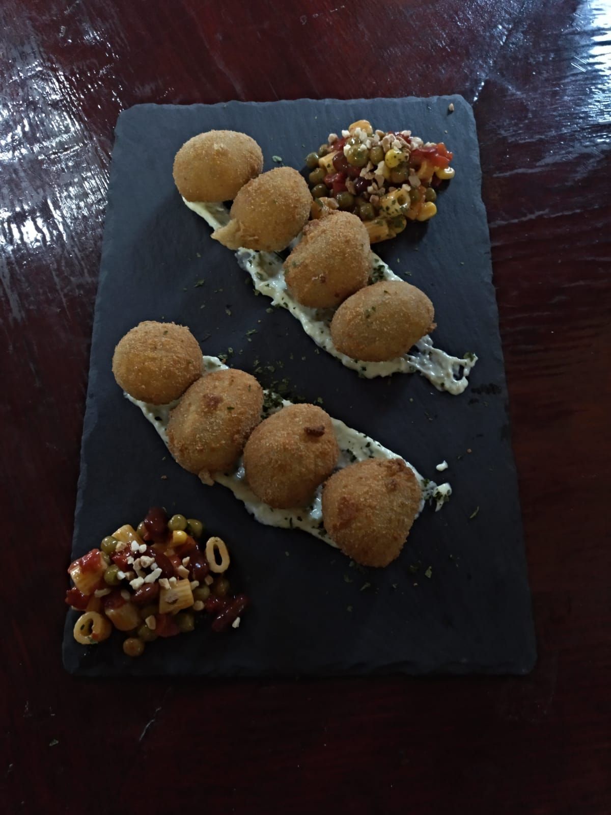 Picoteo: Carta de Rincón del Enano Cocina y Brasas Picoteo: Carta de Rincón del Enano Cocina y Brasas