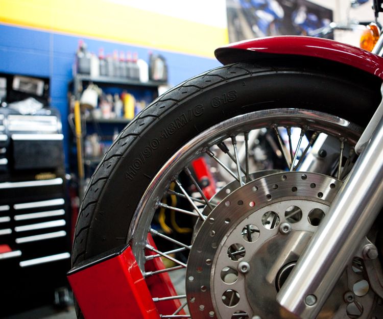 Taller de neumáticos de motos