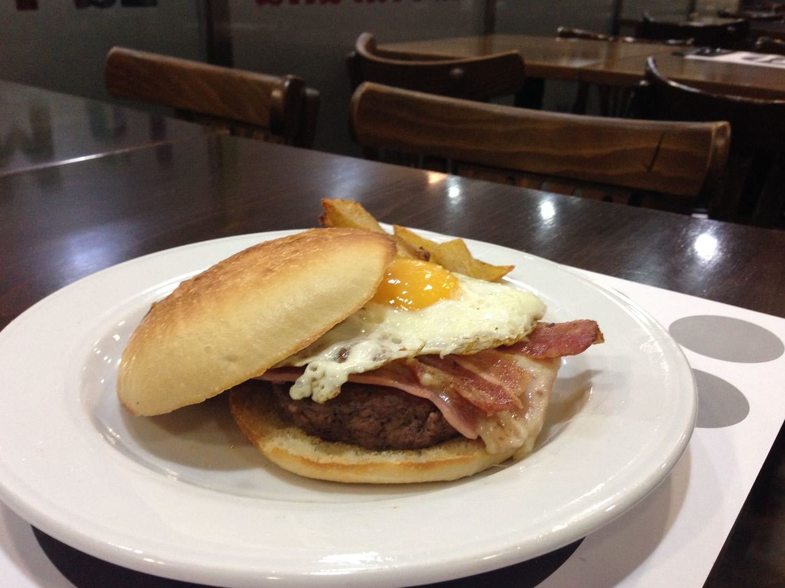 NUEVAS HAMBURGUESAS CASERAS CON PAN DE MOLLETE