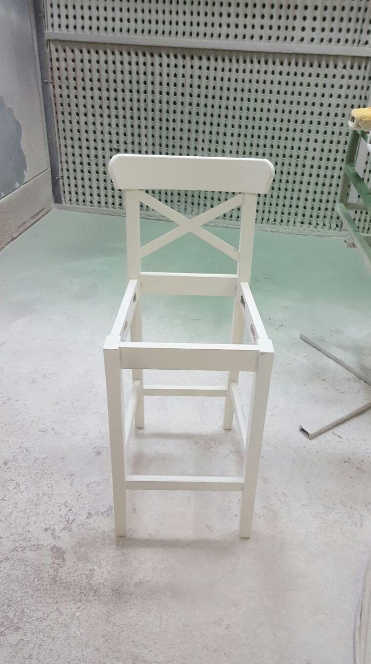 lacado en blanco de silla