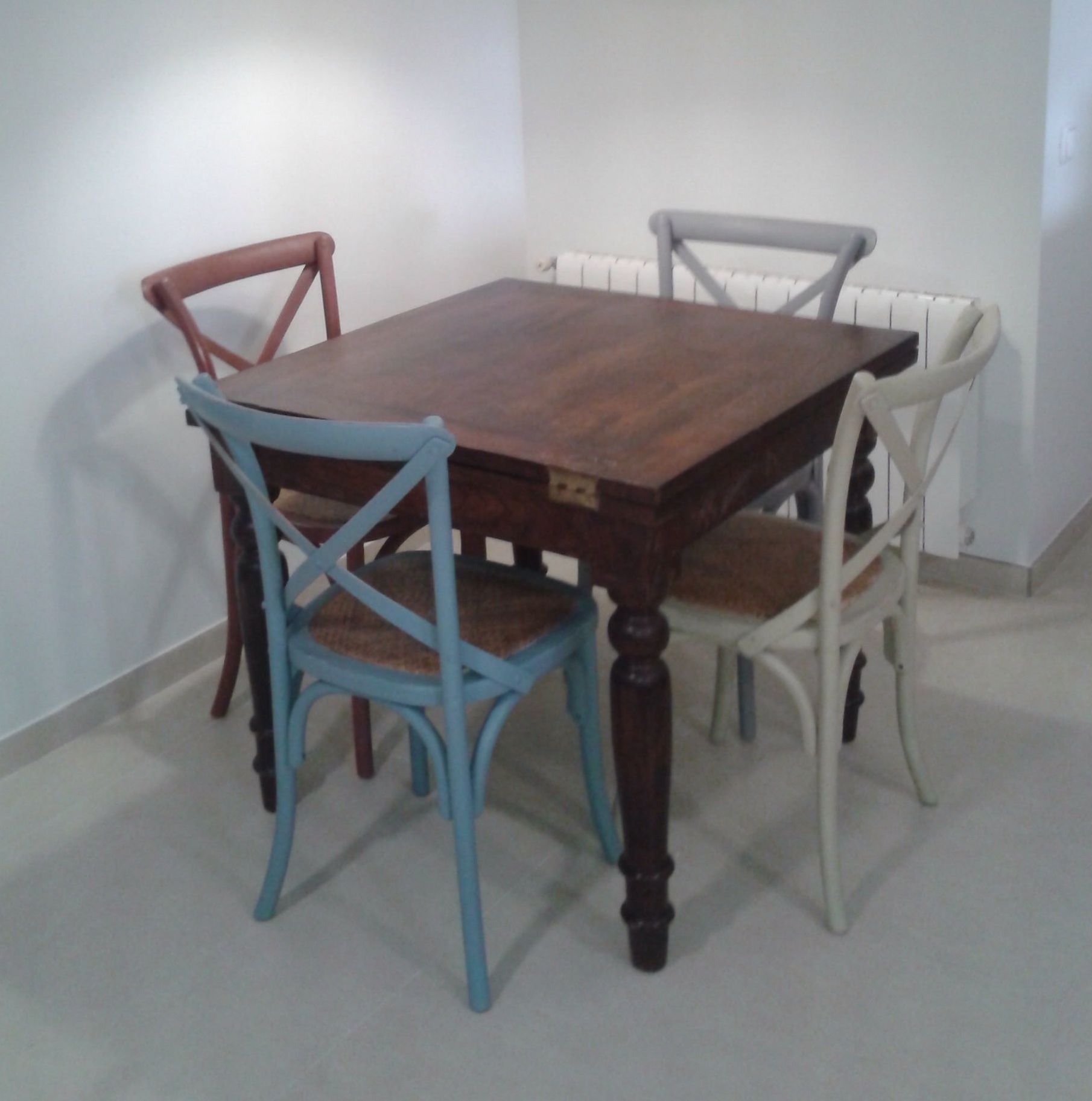 Restauración: Dale color a tus sillas...: Catálogo de Ste Odile Decoración Restauración: Dale color a tus sillas...: Catálogo de Ste Odile Decoración