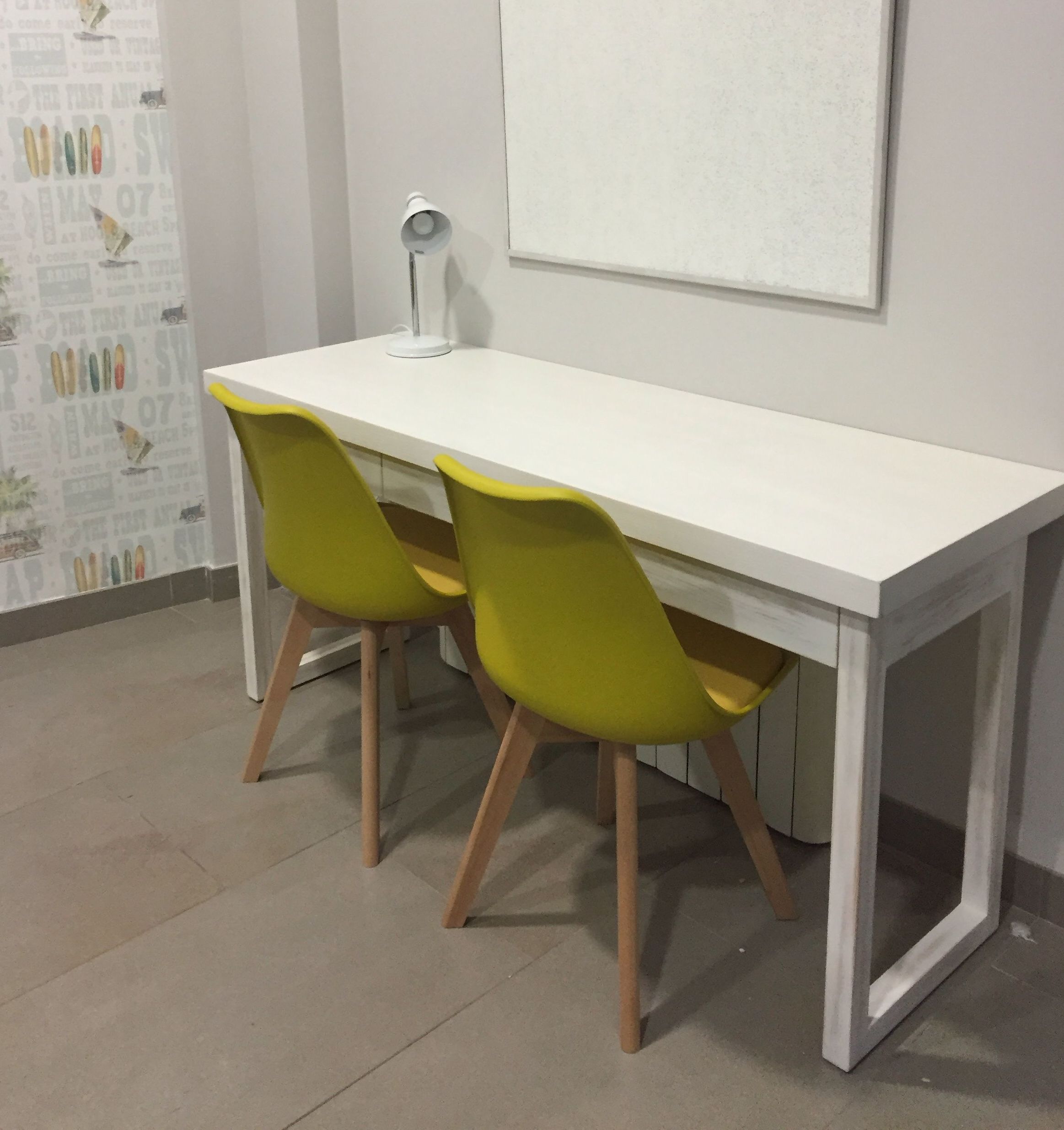 Silla polipropileno y patas de madera : Catálogo de Ste Odile Decoración Silla polipropileno y patas de madera : Catálogo de Ste Odile Decoración
