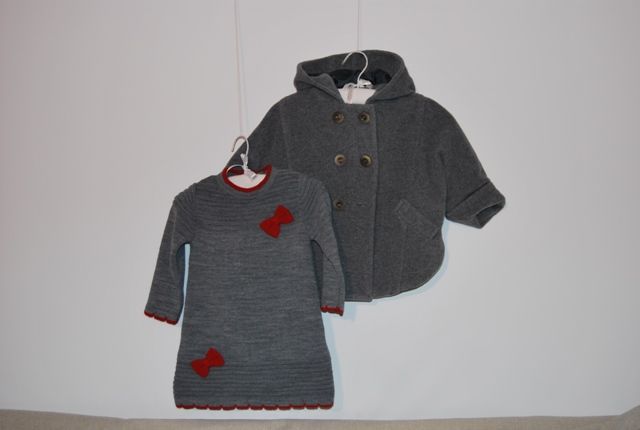 Vestido gris con lazos: de Ste Odile Decoración Vestido gris con lazos: de Ste Odile Decoración