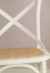 Silla de cruceta blanca, roble o negra : Catálogo de Ste Odile Decoración Silla de cruceta blanca, roble o negra : Catálogo de Ste Odile Decoración
