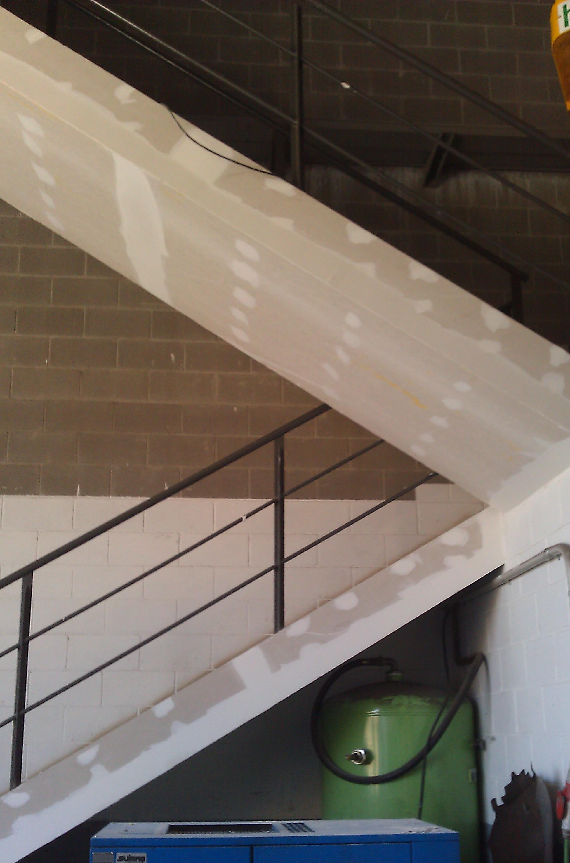 PROTECCIÓN PASIVA EN ESCALERA CON PLACAS FIBROSILICATO PROTECCIÓN PASIVA EN ESCALERA CON PLACAS FIBROSILICATO