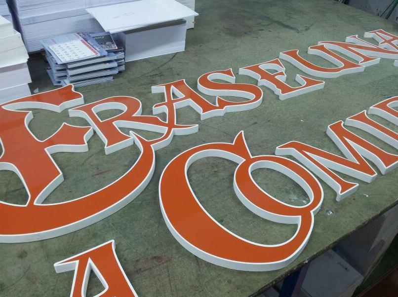Letras corpóreas viniladas Letras corpóreas viniladas
