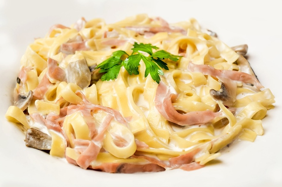 Pasta: Especialidades de Restaurante la Piccola Italia SCQ Pasta: Especialidades de Restaurante la Piccola Italia SCQ