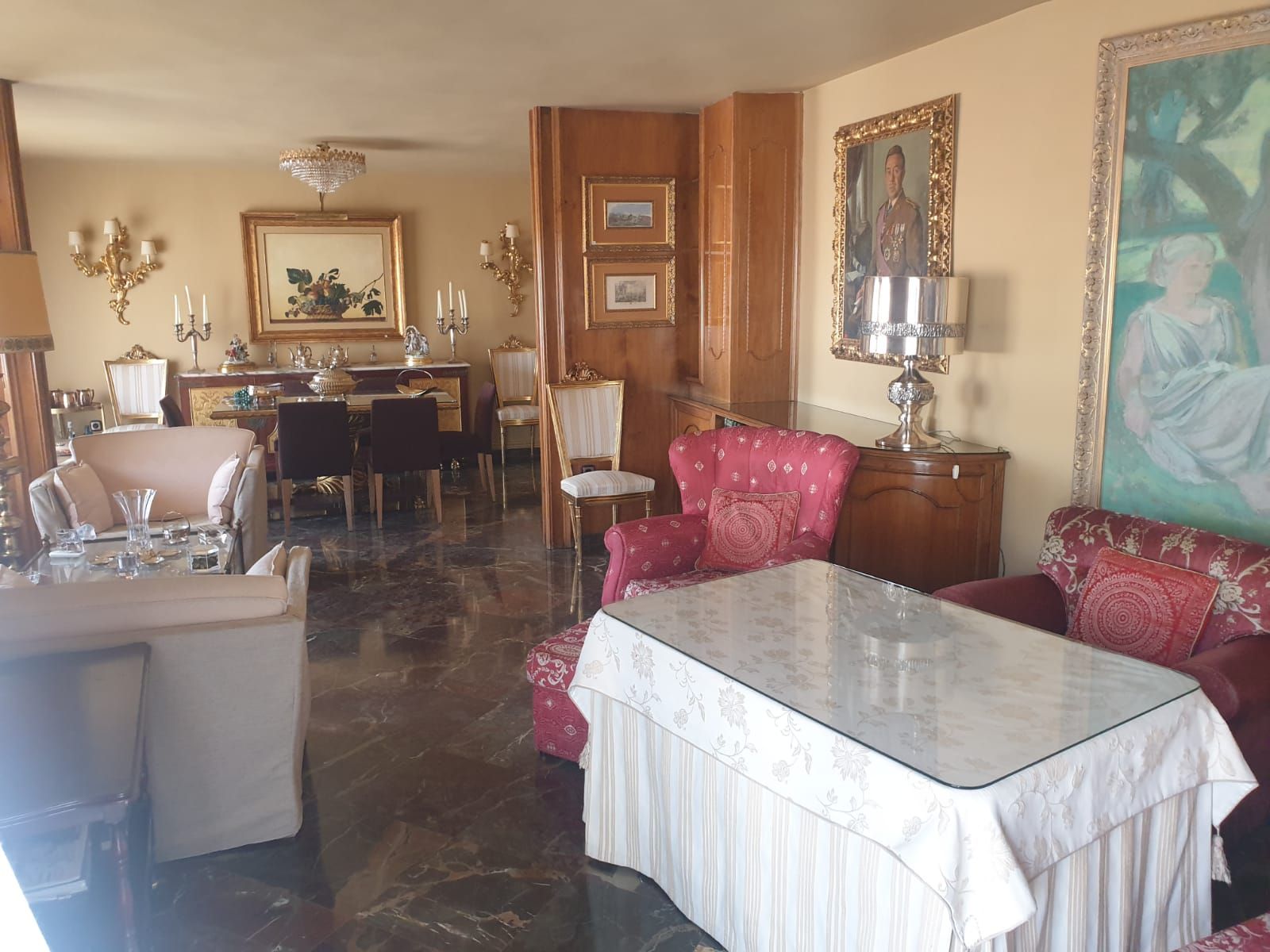 Enorme piso en C/ Carril del Picón: Inmuebles de Inmobiliaria María Díaz Enorme piso en C/ Carril del Picón: Inmuebles de Inmobiliaria María Díaz