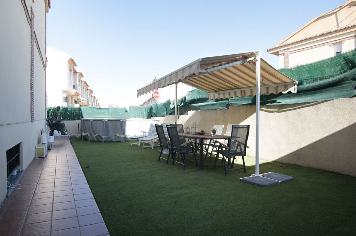 Casa en Ogíjares: Inmuebles de Inmobiliaria María Díaz Casa en Ogíjares: Inmuebles de Inmobiliaria María Díaz