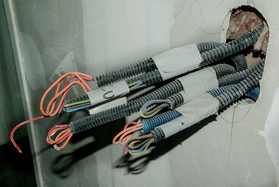 Electricidad: Servicios de Construcciones y Reformas Florin Corodeanu Electricidad: Servicios de Construcciones y Reformas Florin Corodeanu