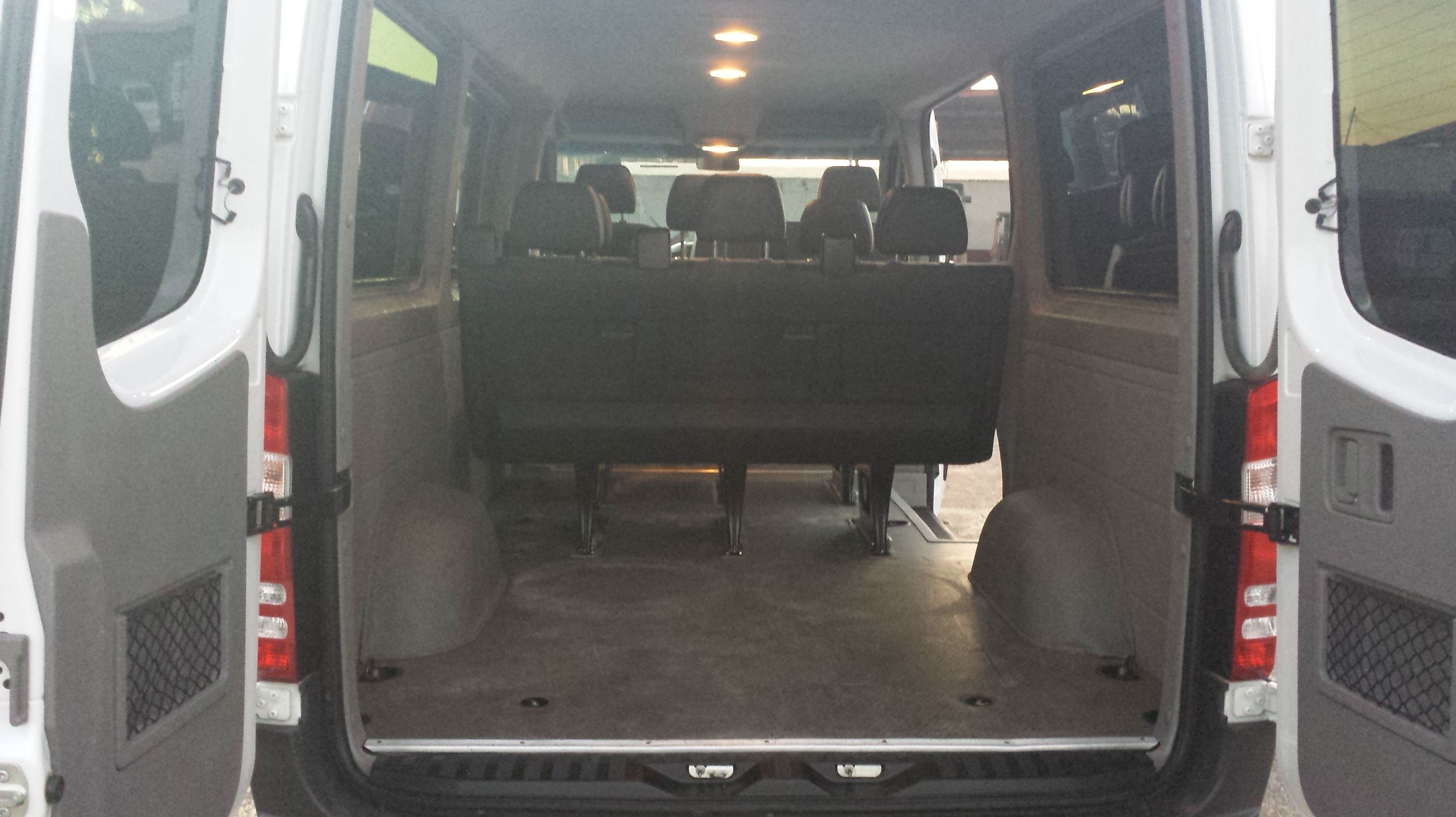 mercedes sprinter 9 plazas: Servicios de MUDALCAR rent a car mercedes sprinter 9 plazas: Servicios de MUDALCAR rent a car