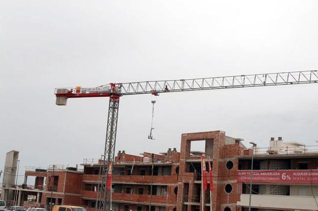 Montaje, mantenimiento, alquiler y venta de grúas torre en Murcia