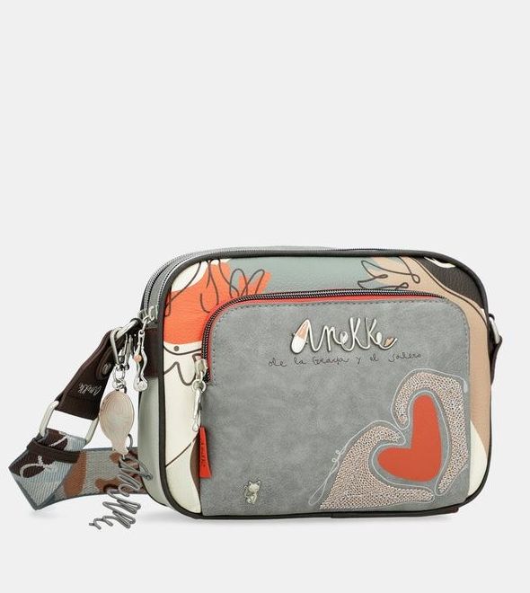 Foto 35 de Bolsos y artículos de viaje en  | JESÚS MARÍA CEBRIAN LEYUN
