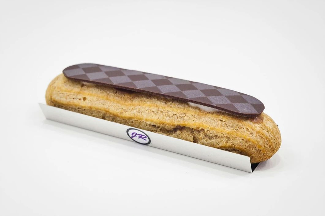 Éclair de chocolate con leche Éclair de chocolate con leche