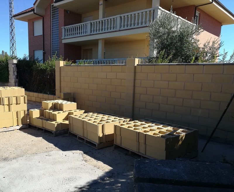 Construcción de muros: Servicios de CERCADOS Y CERRAMIENTOS LA PLAZA Construcción de muros: Servicios de CERCADOS Y CERRAMIENTOS LA PLAZA