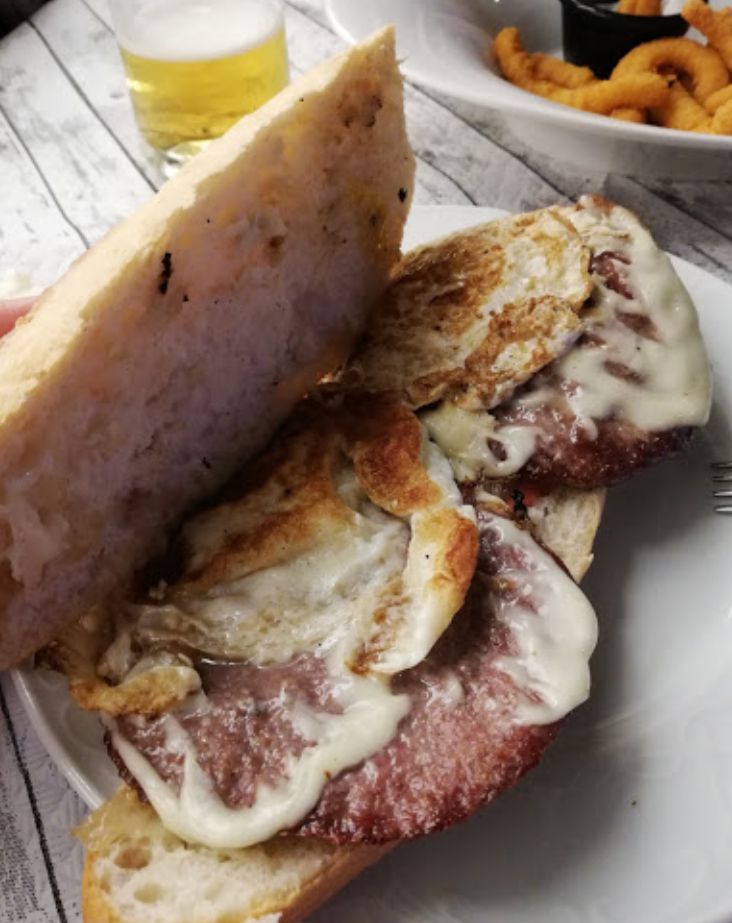 Bocadillos y hamburguesas: Carta de Cafetería Restaurante Zagora Bocadillos y hamburguesas: Carta de Cafetería Restaurante Zagora