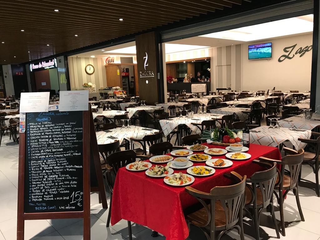 Servimos menús de noche a un precio económico