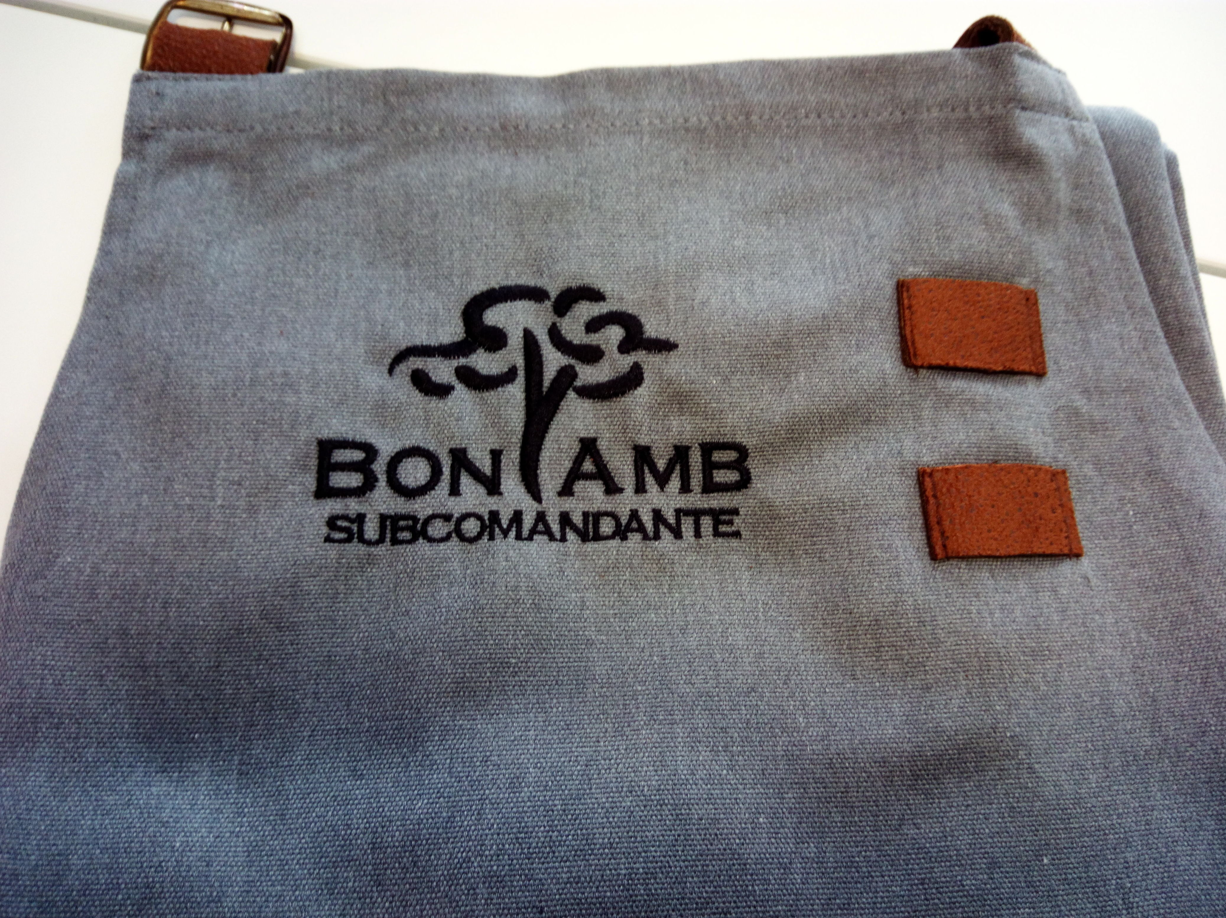 Muestra bordado 9: Productos de Unipro Muestra bordado 9: Productos de Unipro