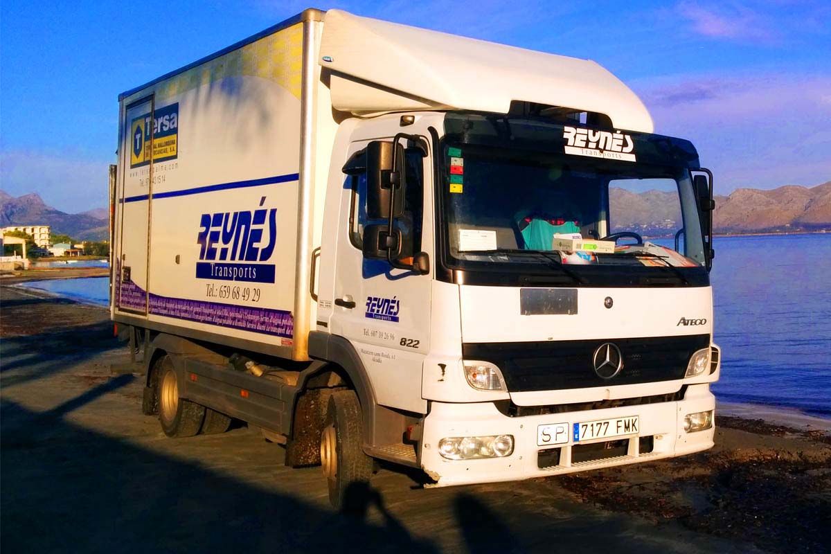 Transporte de mercancías: Servicios de Transportes Reynés Transporte de mercancías: Servicios de Transportes Reynés