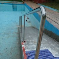 Barandilla de acero inoxidable para rampa de acceso a piscina: de Icminox Barandilla de acero inoxidable para rampa de acceso a piscina: de Icminox