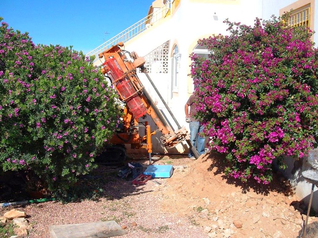 Descubre cómo tomar muestras bajo cimentación: Servicios de Técnicas del Suelo Descubre cómo tomar muestras bajo cimentación: Servicios de Técnicas del Suelo