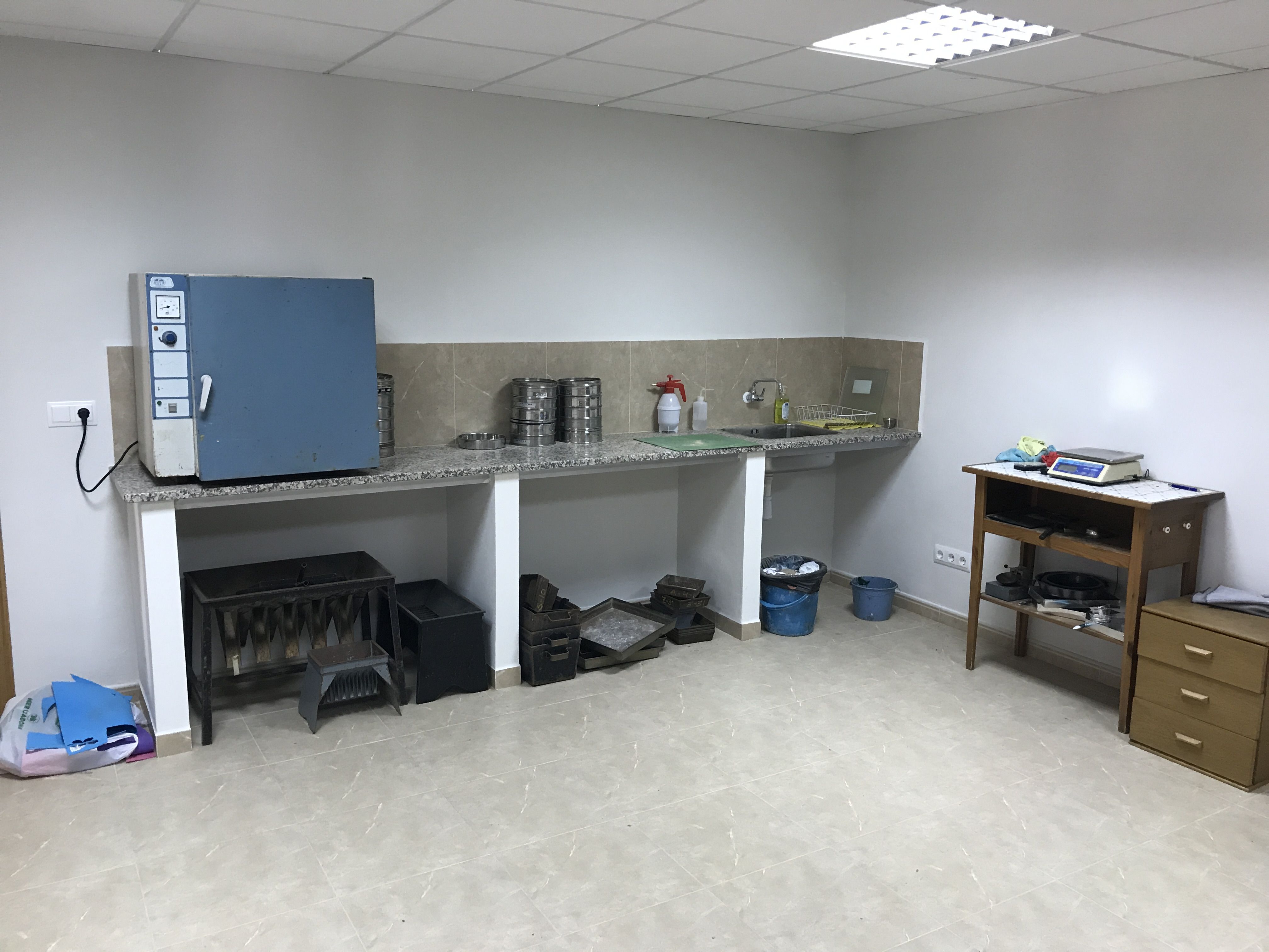 Ensayos de laboratorio de mecánica de suelos: Servicios de Técnicas del Suelo Ensayos de laboratorio de mecánica de suelos: Servicios de Técnicas del Suelo