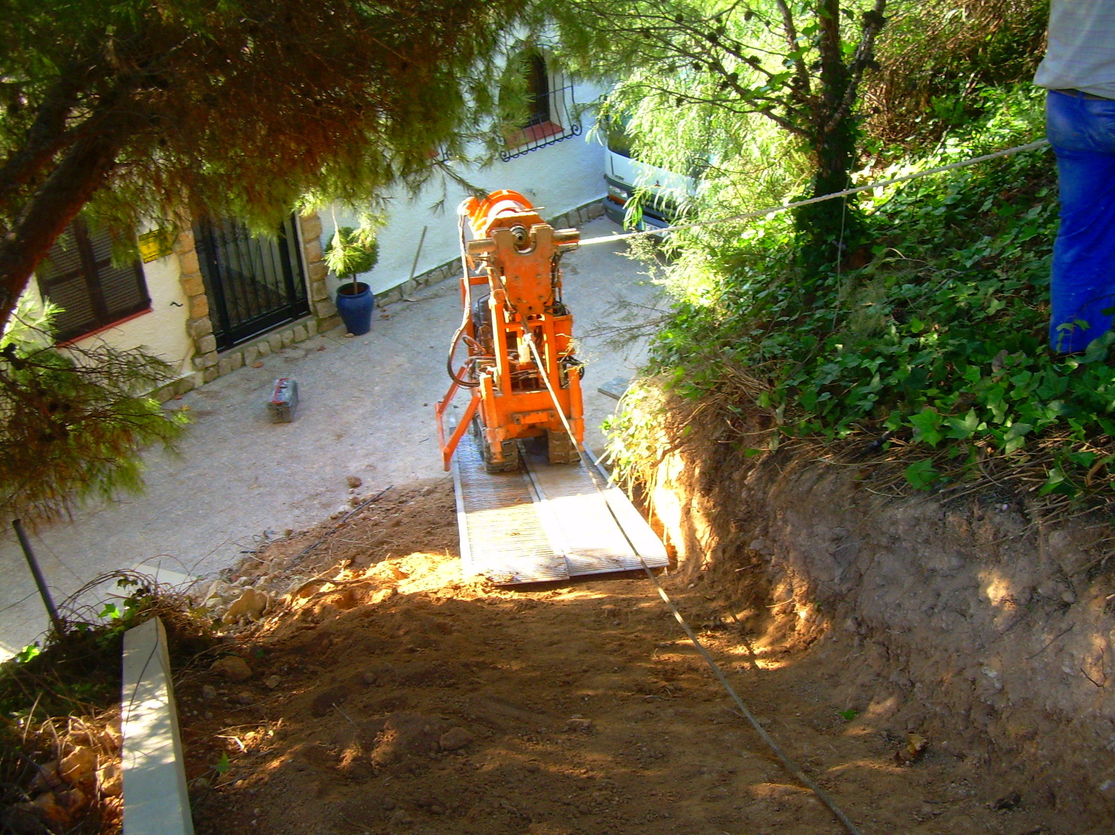 No hay pendiente ni rampa que se resista a nuestra máquina: Servicios de Técnicas del Suelo No hay pendiente ni rampa que se resista a nuestra máquina: Servicios de Técnicas del Suelo