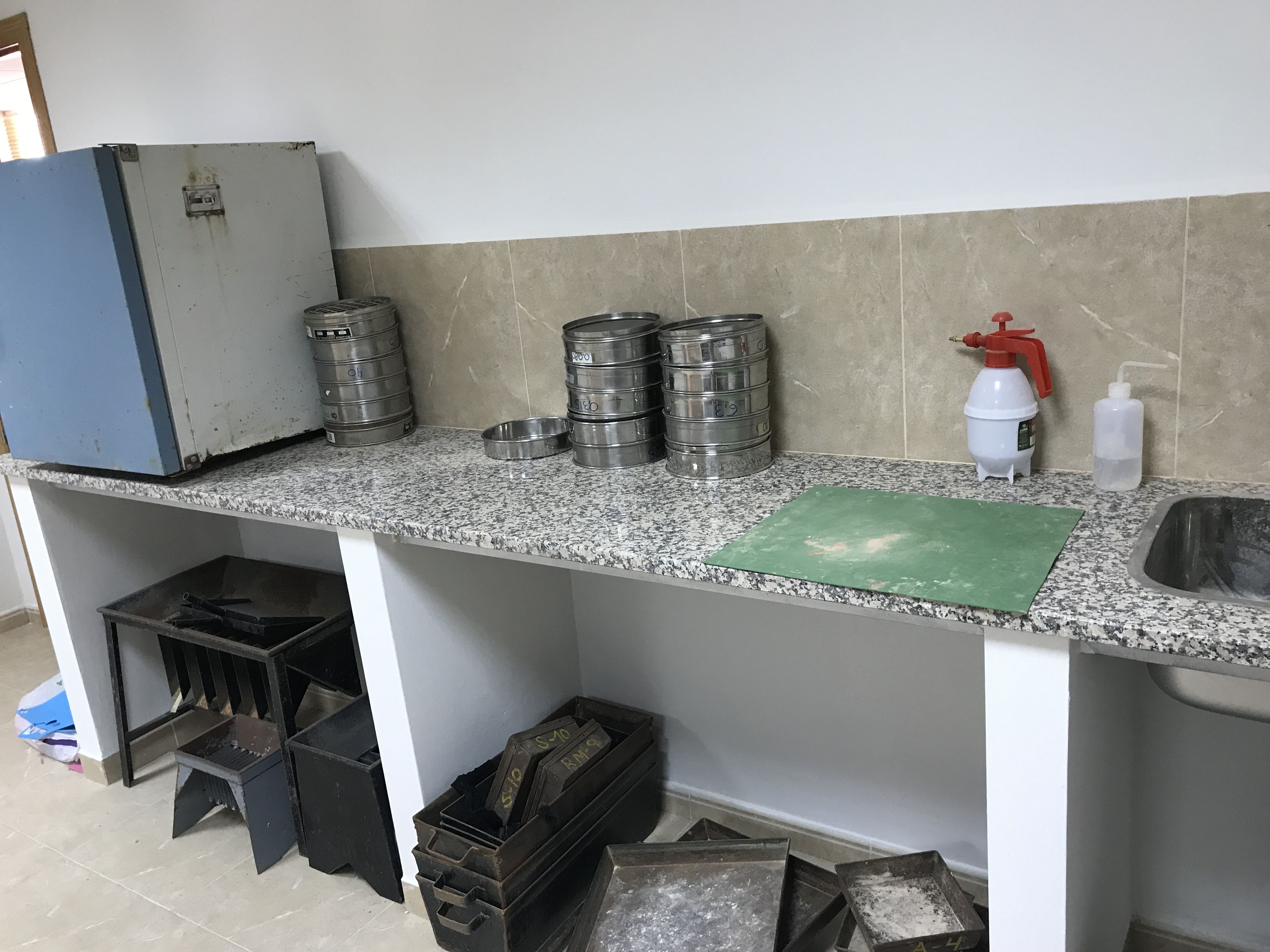 Ensayos de laboratorio de mecánica de suelos: Servicios de Técnicas del Suelo Ensayos de laboratorio de mecánica de suelos: Servicios de Técnicas del Suelo