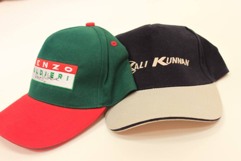 Gorras publicitarias: Productos de Bordados Murcia Gorras publicitarias: Productos de Bordados Murcia