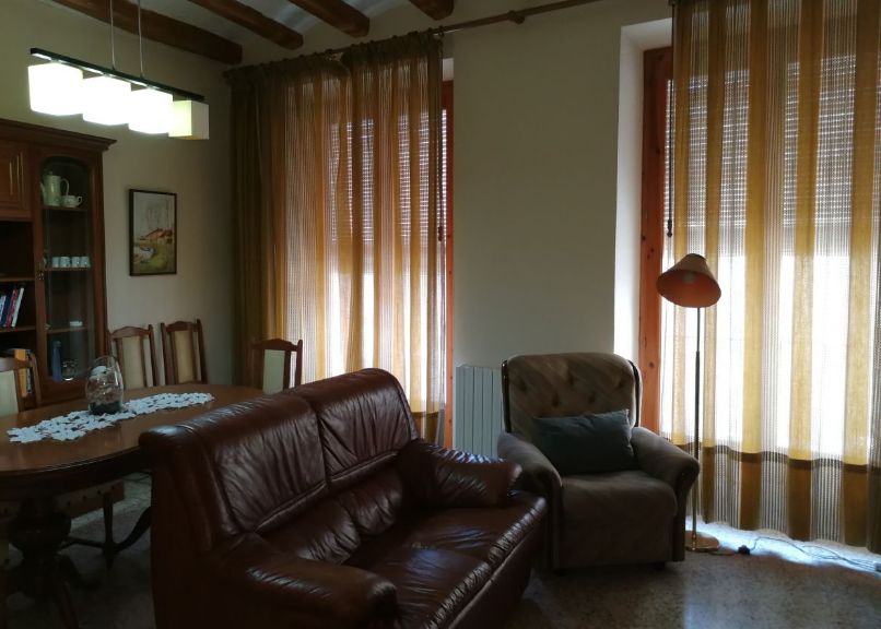 Ref. U-429 - Venta Casa en Falset: Inmuebles y fincas de Immobles Priorat Ref. U-429 - Venta Casa en Falset: Inmuebles y fincas de Immobles Priorat