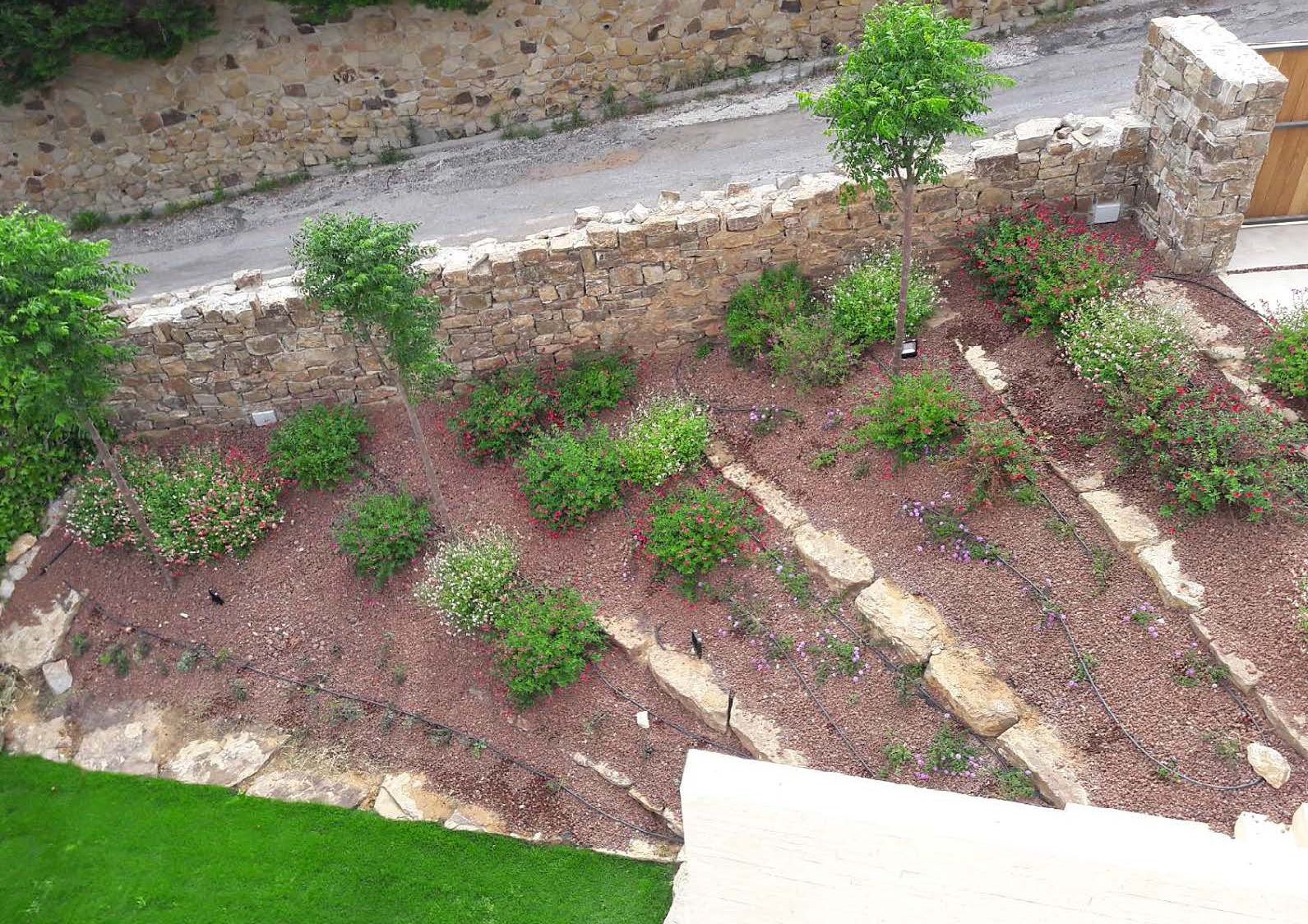 Riego: Servicios de Jardines Salvador Riego: Servicios de Jardines Salvador