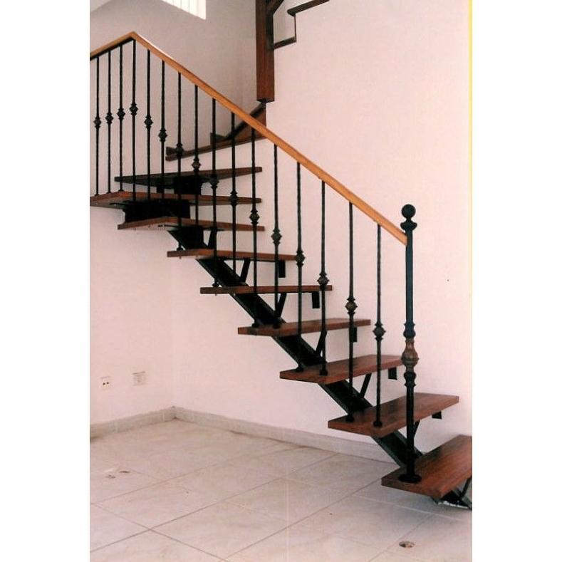 Escaleras: Productos y servicios de Industria Herremetálica Escaleras: Productos y servicios de Industria Herremetálica