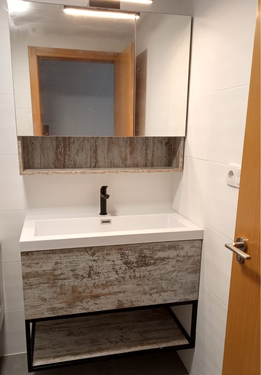Mueble de baño estilo rústico Mueble de baño estilo rústico
