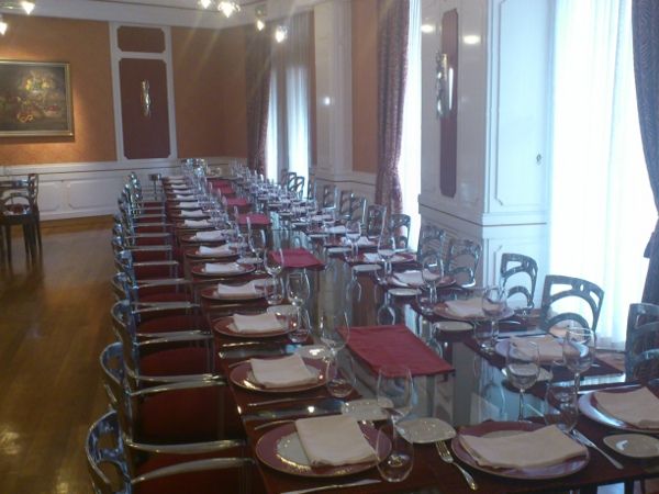 Restaurante Roberto: Productos y Servicios de Hotel Doña Carlota **** Restaurante Roberto: Productos y Servicios de Hotel Doña Carlota ****