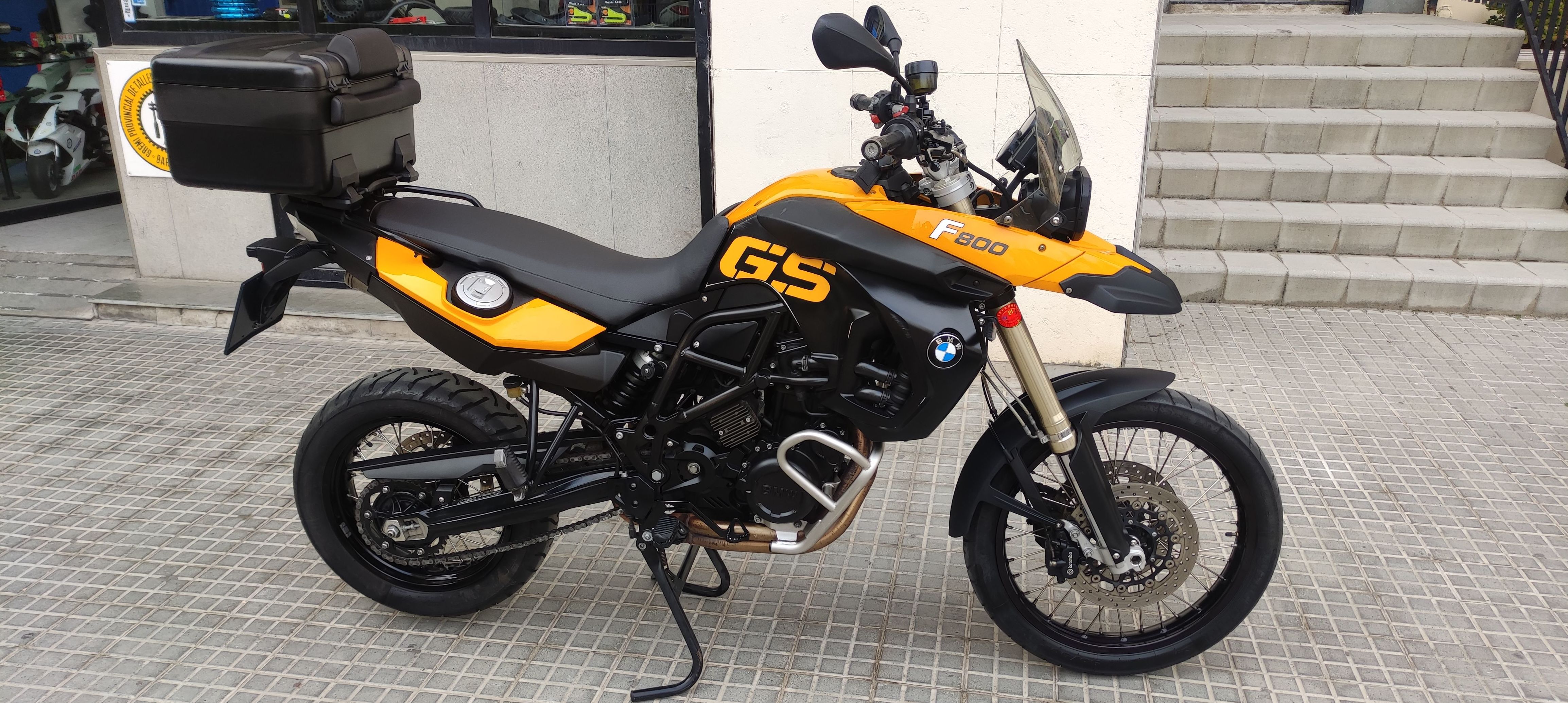 BMW F800GS ADVENTURE: Productos y servicios de Motominut BMW F800GS ADVENTURE: Productos y servicios de Motominut