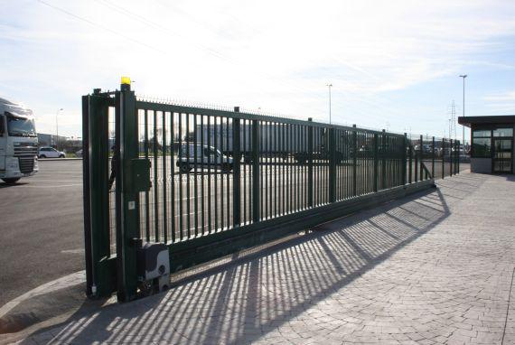 Puertas correderas autoportantes: Catálogo de Industria Puertas y Cerramientos Puertas correderas autoportantes: Catálogo de Industria Puertas y Cerramientos