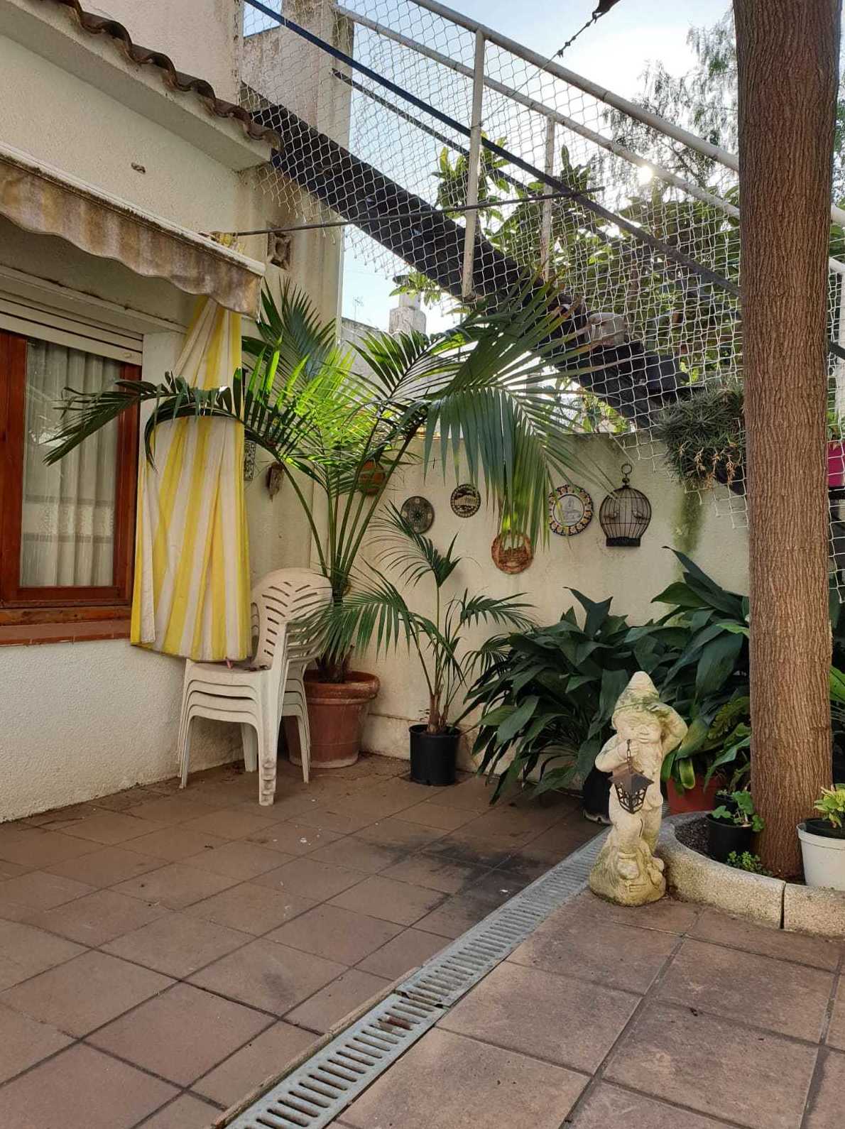 CASA DE PUEBLO EN EL CENTRO DE MASNOU, AL LADO DE TODOS LOS SERVICIOS.: Nuestros inmuebles de CAC Investments CASA DE PUEBLO EN EL CENTRO DE MASNOU, AL LADO DE TODOS LOS SERVICIOS.: Nuestros inmuebles de CAC Investments