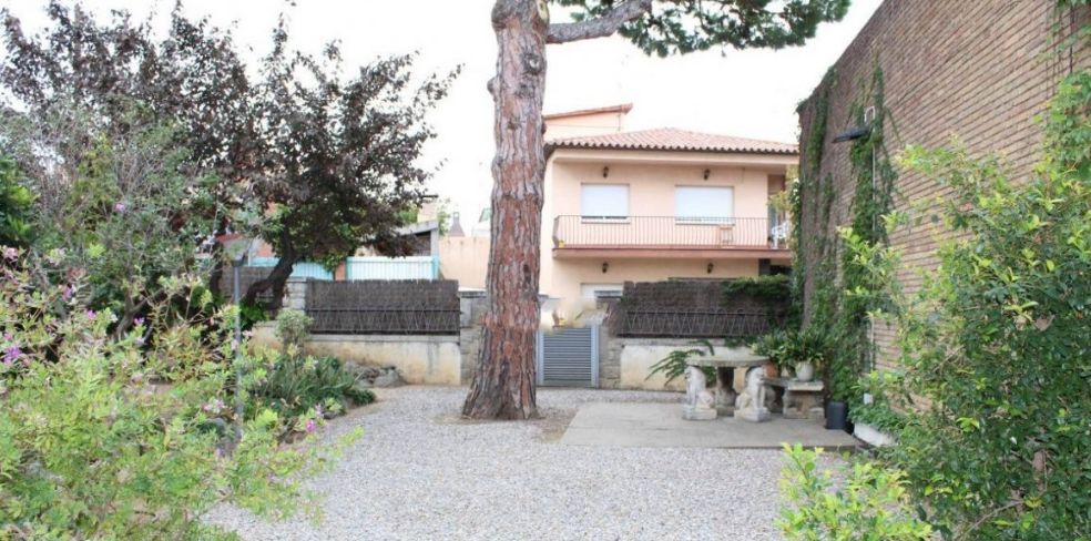 Casa con terreno en Premiá de Mar: Nuestros inmuebles de CAC Investments Casa con terreno en Premiá de Mar: Nuestros inmuebles de CAC Investments
