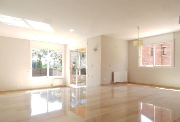 Casa con terreno en El Masnou: Nuestros inmuebles de CAC Investments Casa con terreno en El Masnou: Nuestros inmuebles de CAC Investments