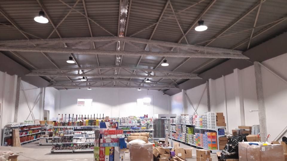Mantenimiento de instalaciones eléctricas: Servicios de Mantenimiento e Instalaciones Eléctricas DHT Mantenimiento de instalaciones eléctricas: Servicios de Mantenimiento e Instalaciones Eléctricas DHT