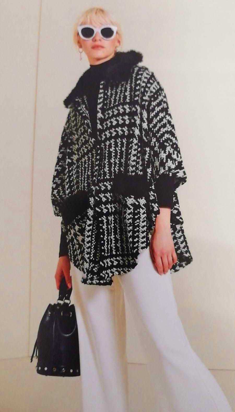 Conjunto Capa blanco negro y pantalón blanco: Catálogo de Manuela Lencería Conjunto Capa blanco negro y pantalón blanco: Catálogo de Manuela Lencería