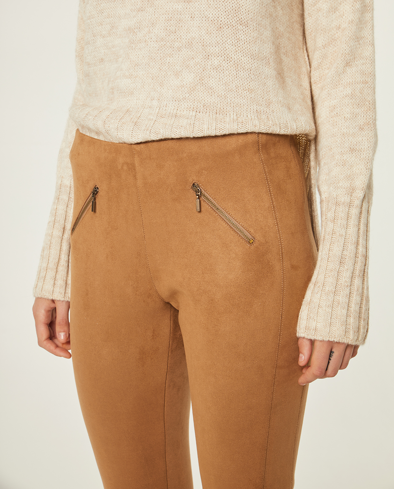 Pantalón pitillo color camel: Catálogo de Manuela Lencería Pantalón pitillo color camel: Catálogo de Manuela Lencería
