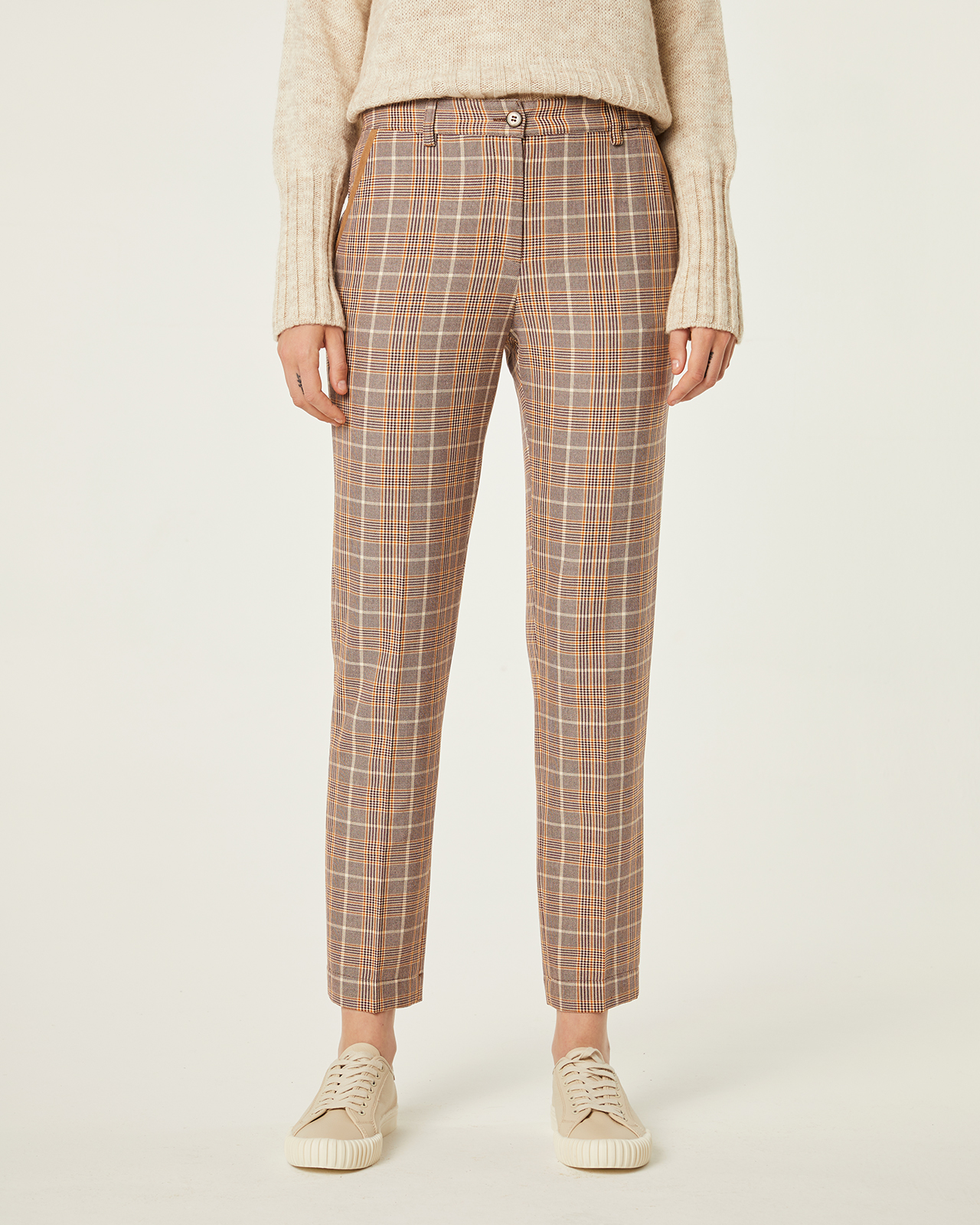Pantalón de cuadros: Catálogo de Manuela Lencería Pantalón de cuadros: Catálogo de Manuela Lencería