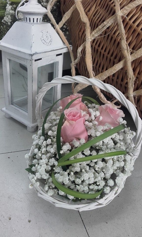 Centros y cestas: Servicios de Floristería Elena Centros y cestas: Servicios de Floristería Elena